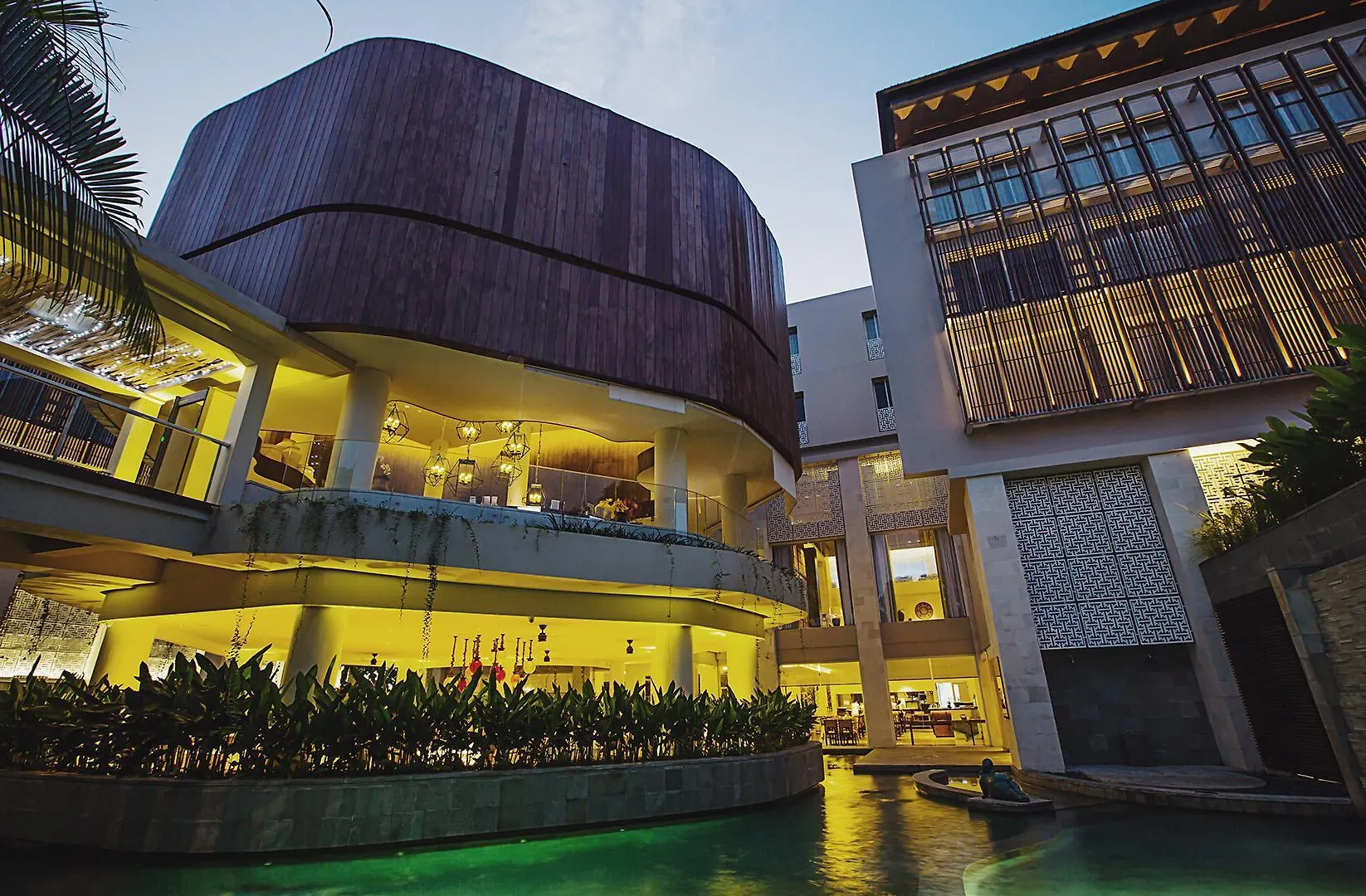 Bali Paragon Resort Hotel Джимбаран